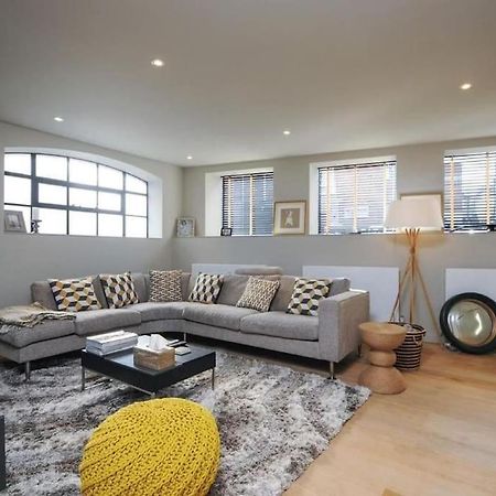 Manhattan Style Apartment In Fulham Londra Exterior foto
